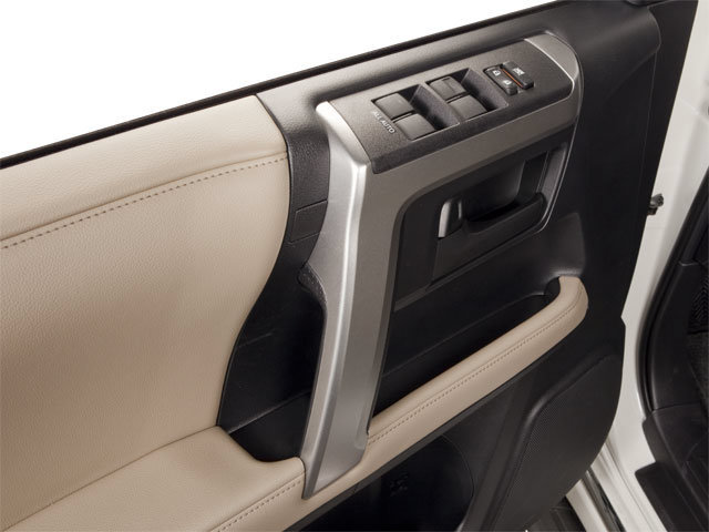 Used 2010 Toyota 4Runner SR5 AWD/4WD image 12