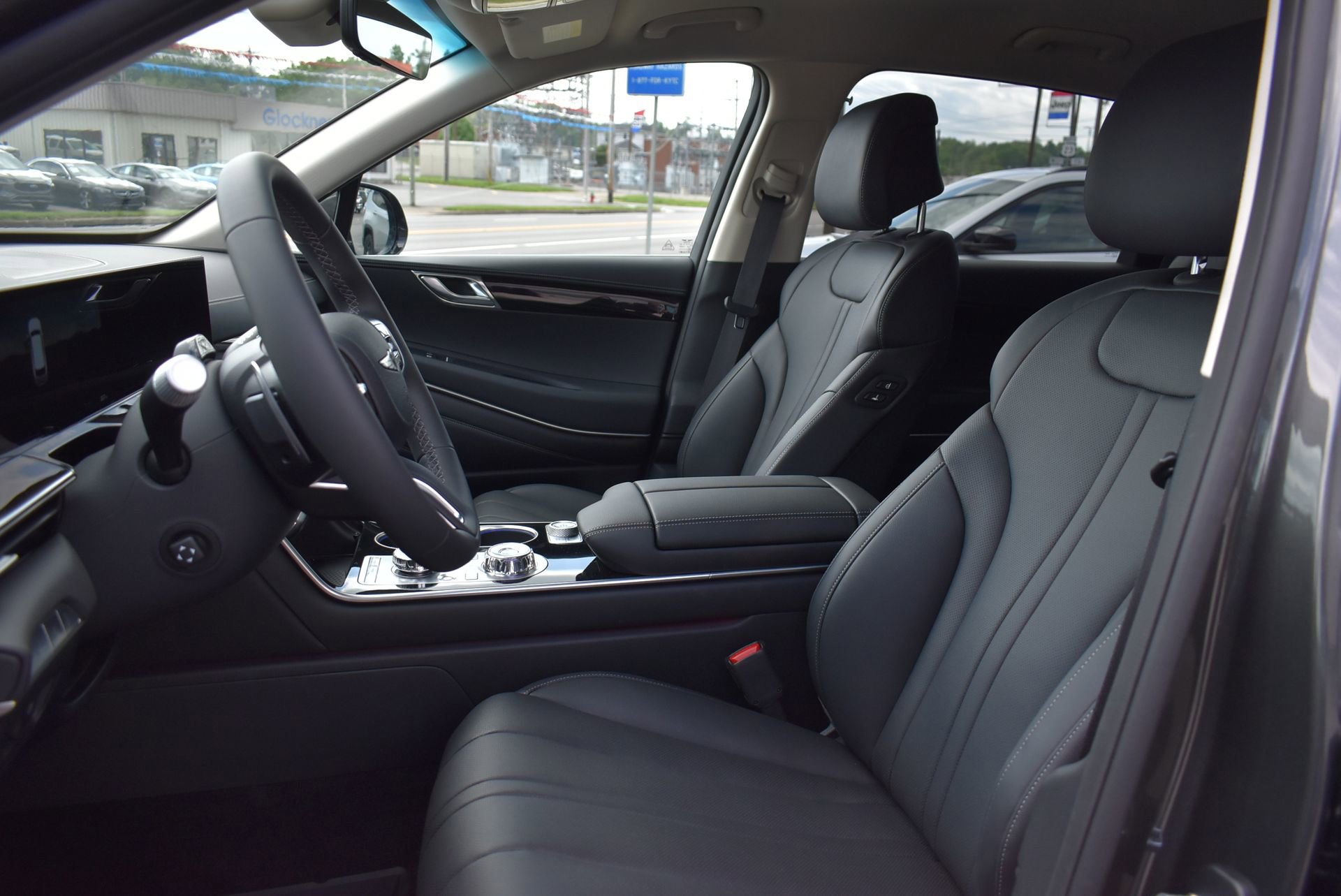 Used 2026 Genesis GV80 2.5T AWD/4WD image 16