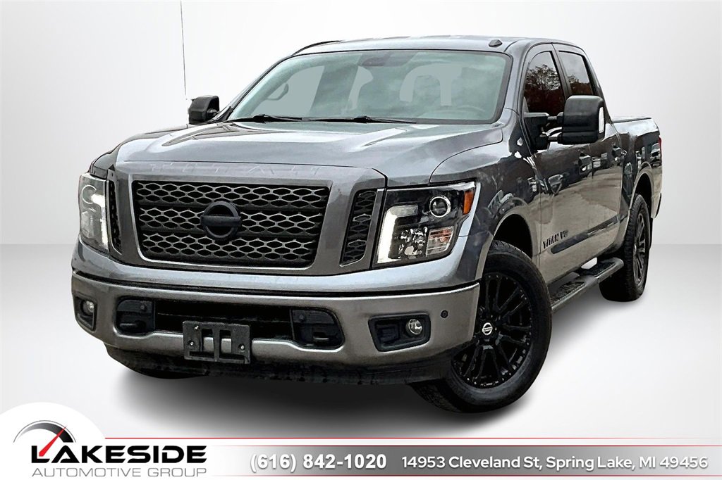 Used 2018 Nissan Titan PRO-4X image 1
