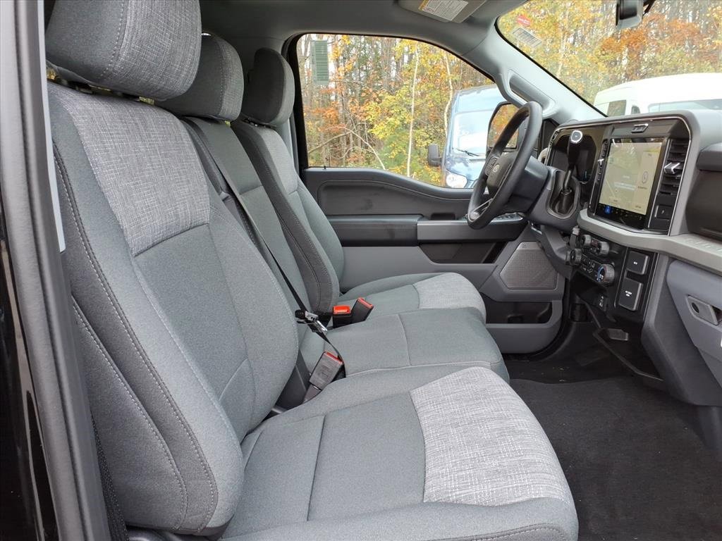 New 2026 Ford F250 4x4 Crew Cab Super Duty image 15