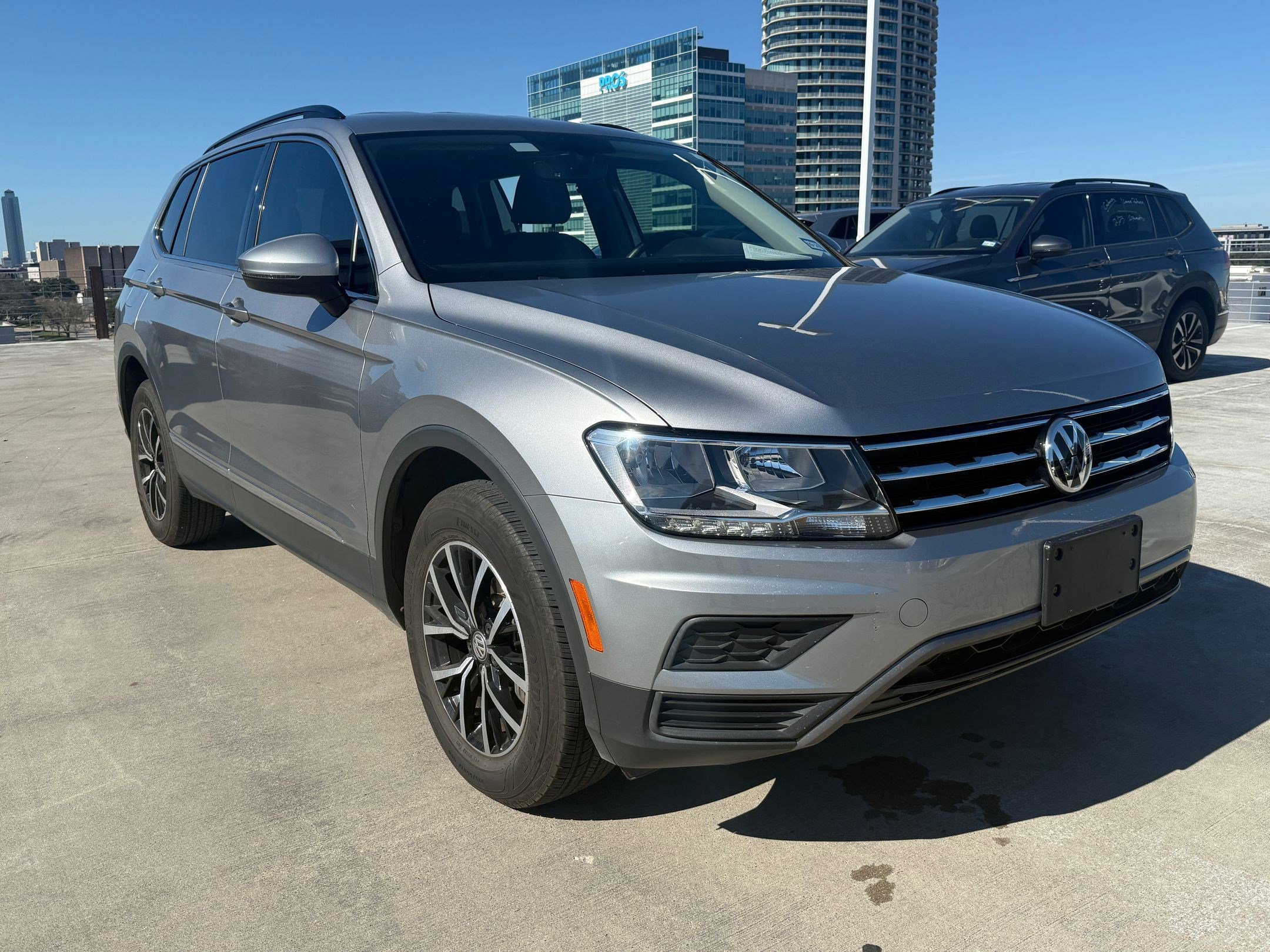 Used 2021 Volkswagen Tiguan SE image 6