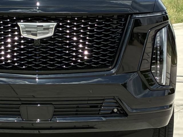 New 2026 Cadillac Escalade Platinum Sport w/ LPO, ONYX Package AWD/4WD image 8