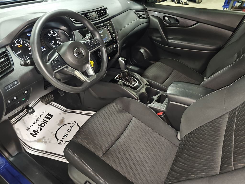 Used 2020 Nissan Rogue S image 29