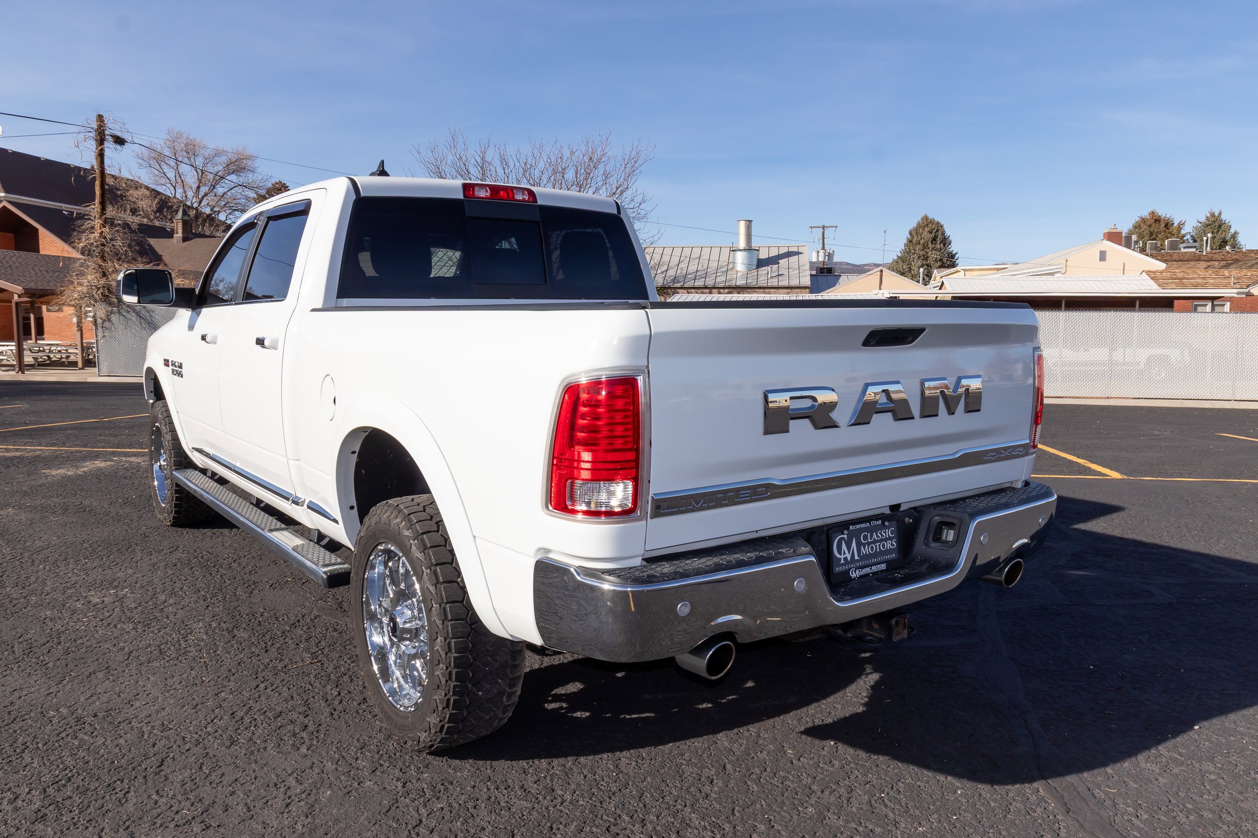 Used 2017 RAM 1500 Limited image 6