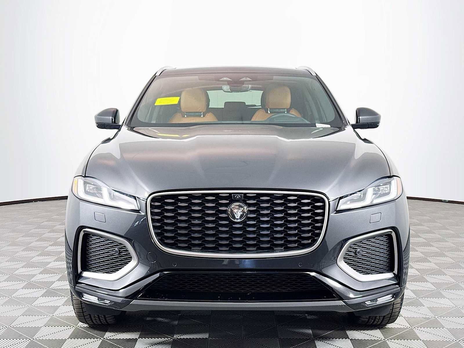 New 2026 Jaguar F-PACE R-Dynamic S image 2