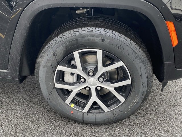 New 2025 Jeep Grand Cherokee Limited image 11
