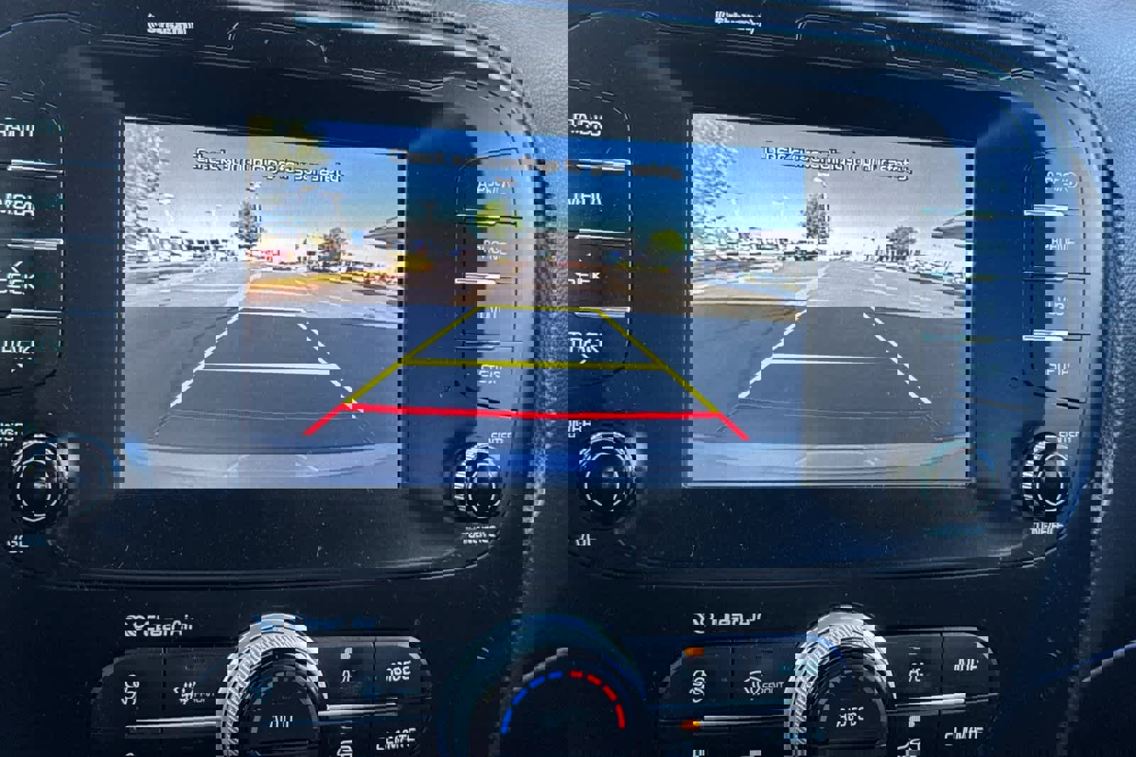 Used 2018 Kia Soul + image 19