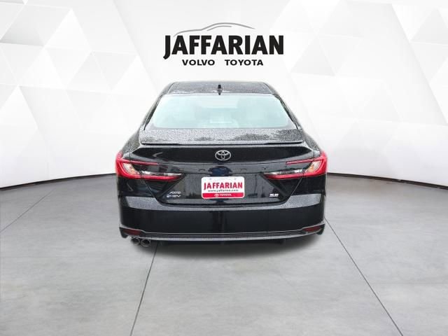 New 2026 Toyota Camry SE image 4