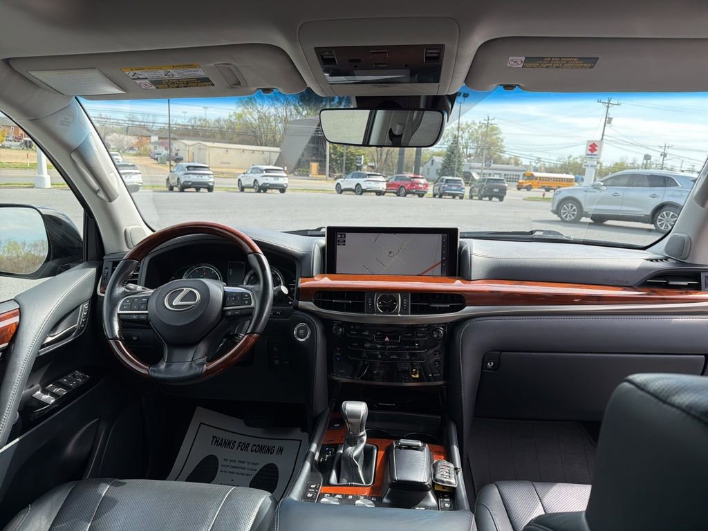 Used 2016 Lexus LX 570 4WD w/ Luxury Package image 24