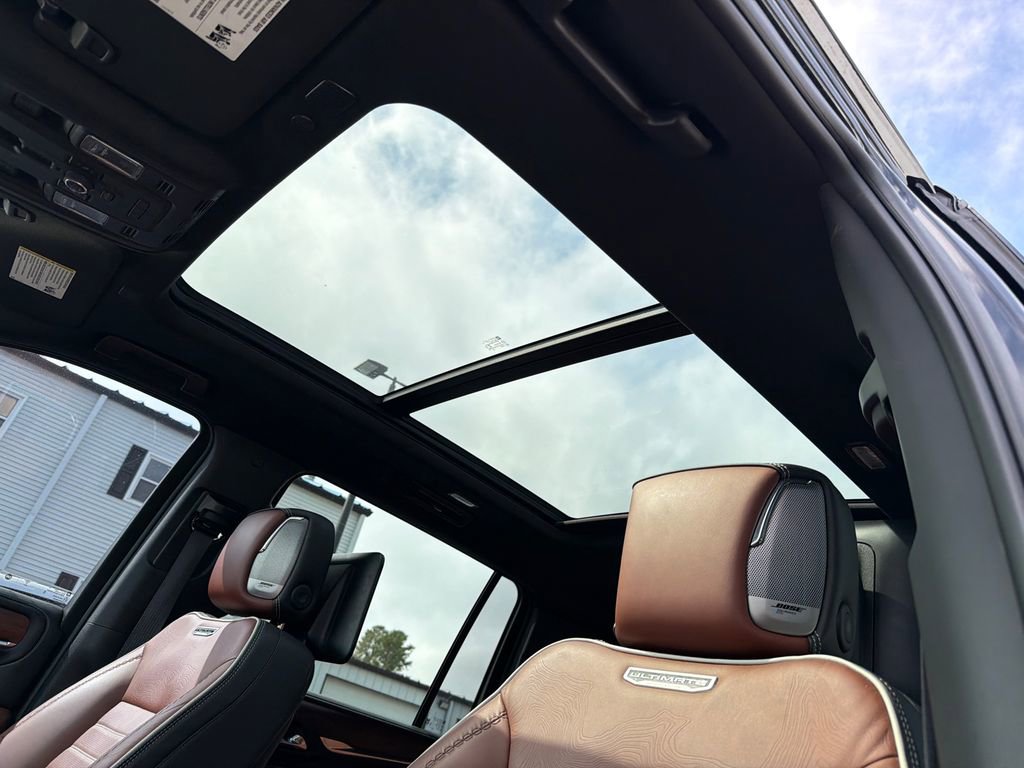 Used 2023 GMC Yukon XL Denali Ultimate image 34