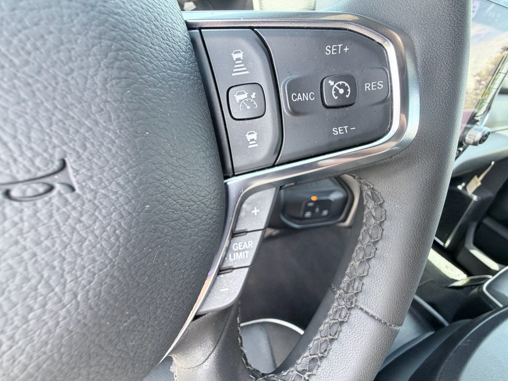 Used 2026 RAM 2500 Laramie AWD/4WD image 16