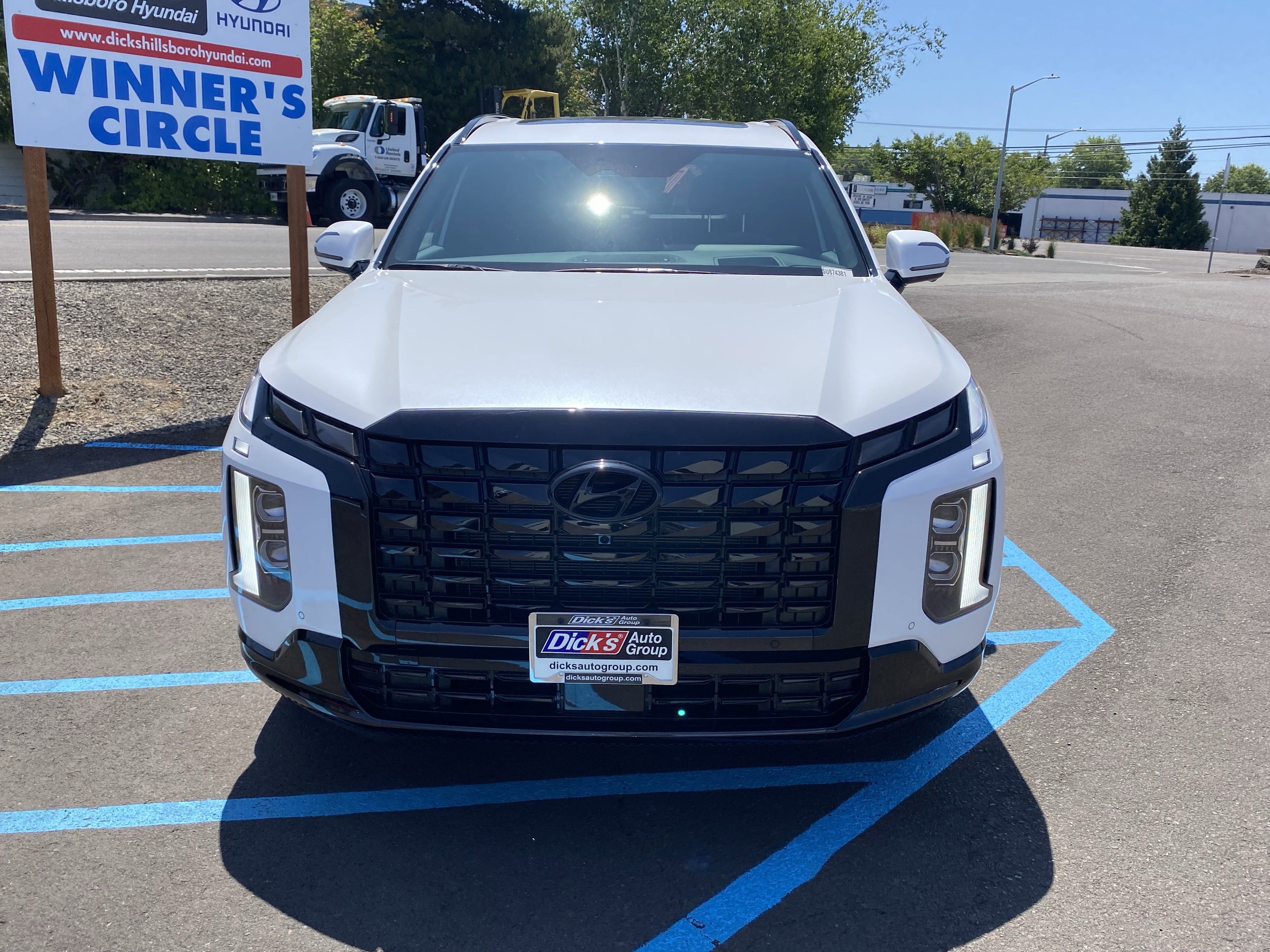 Used 2025 Hyundai Palisade Calligraphy image 8