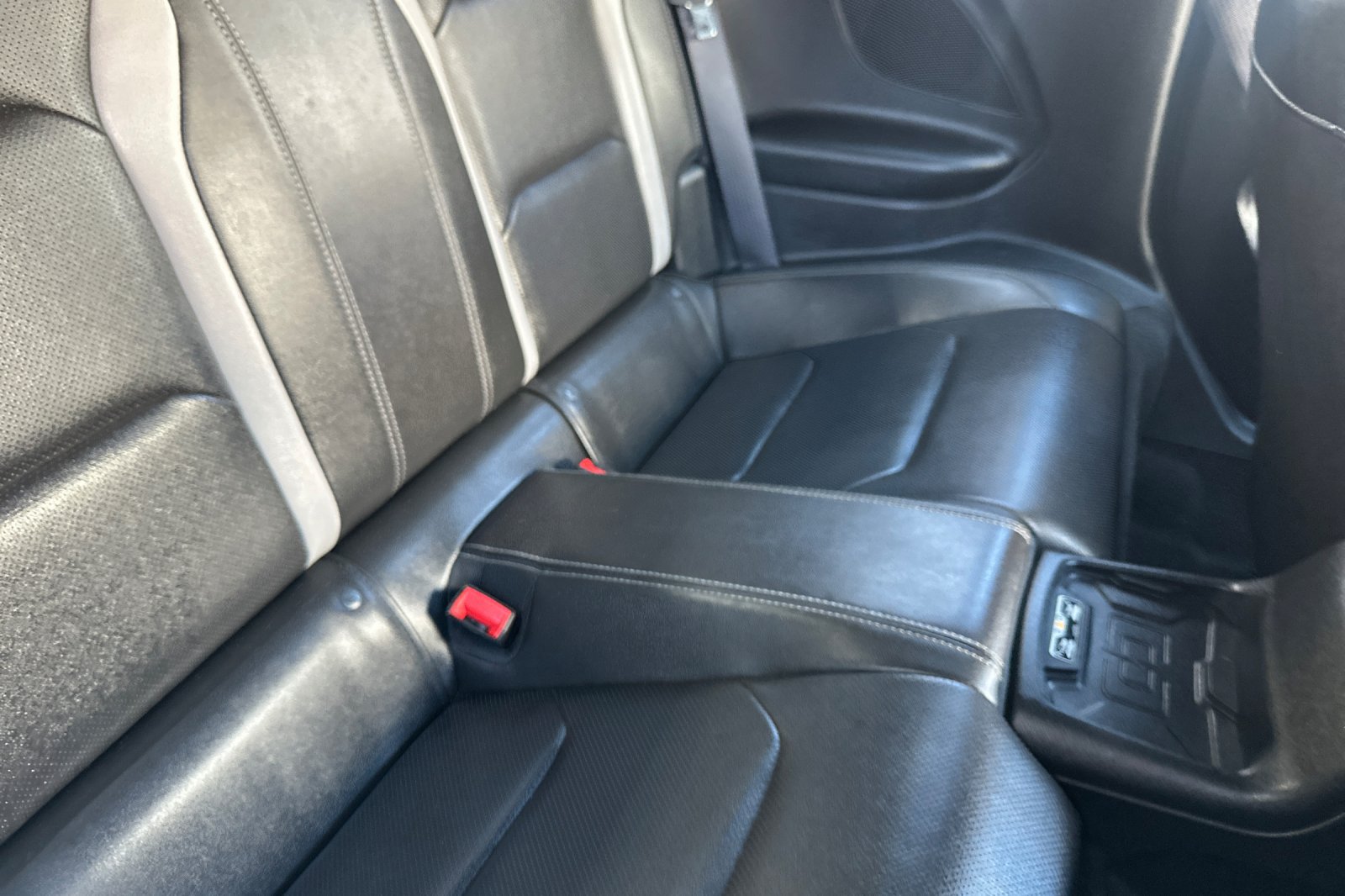 Used 2016 Chevrolet Camaro LT RWD image 17