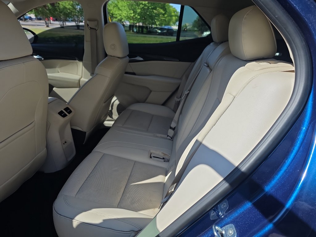 Used 2022 Buick Envision Essence w/ Technology Package I image 14