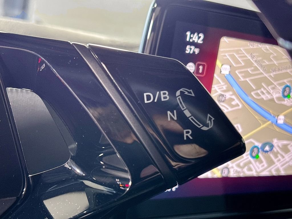 Certified 2024 Volkswagen ID.4 2WD image 19