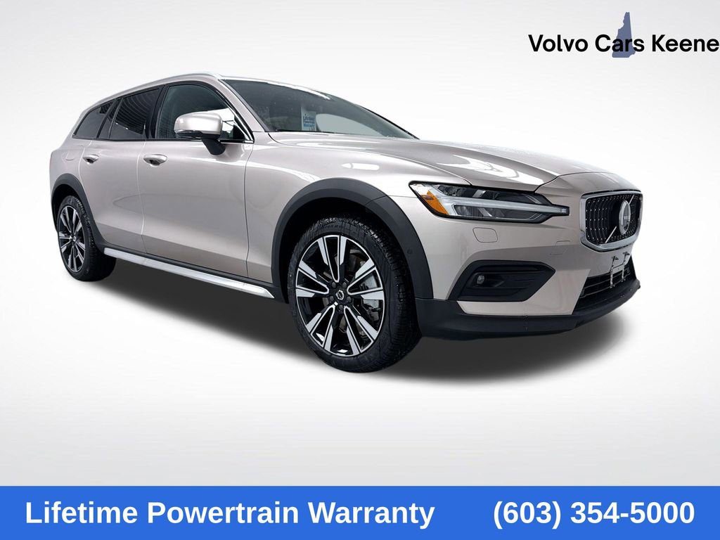 New 2026 Volvo V60 B5 Cross Country Ultra w/ Protection Package Premier