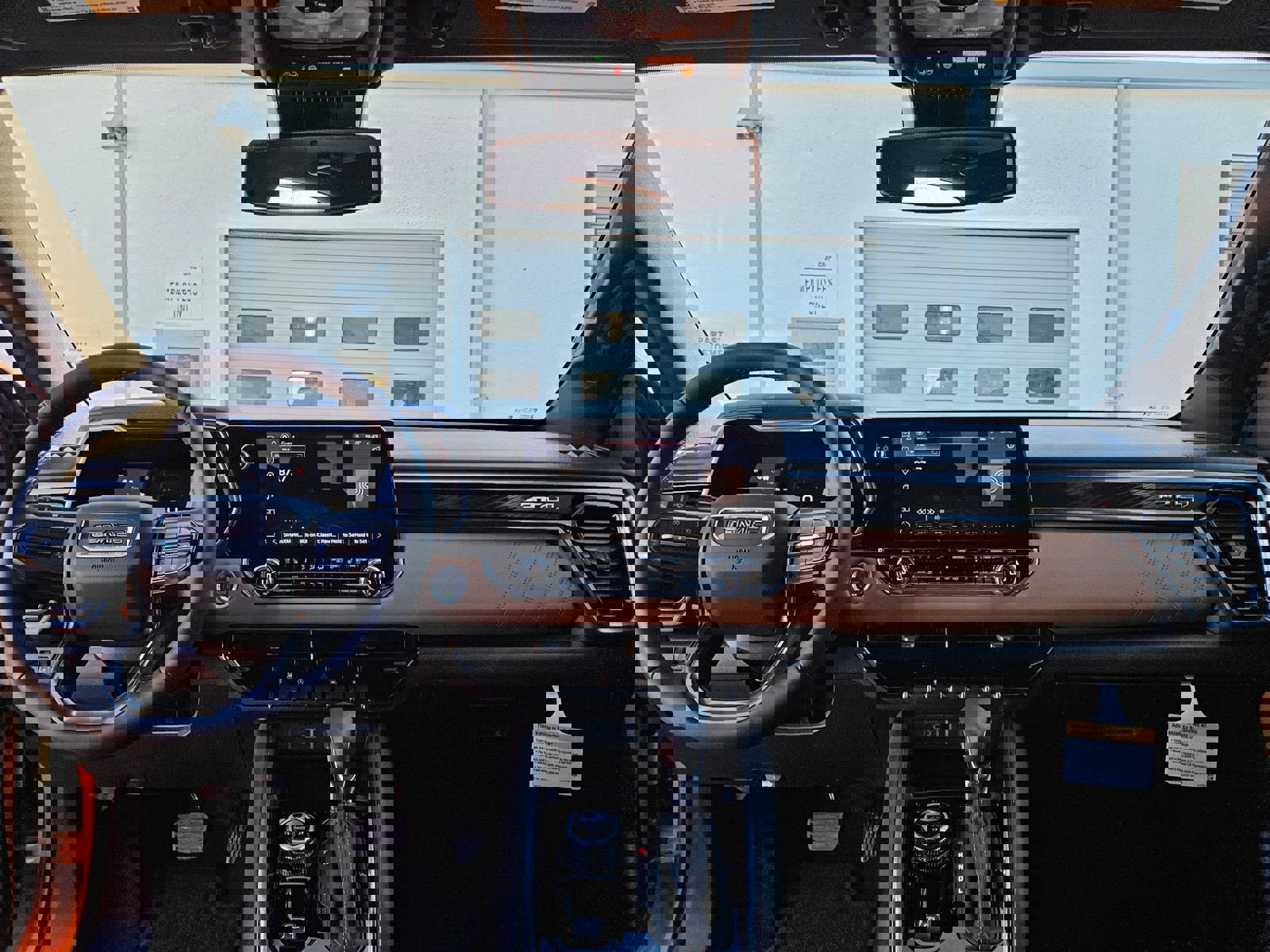 New 2026 GMC Canyon AT4 w/ AT4 Premium Package image 25