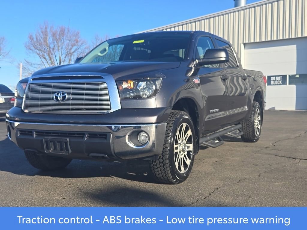 Used 2012 Toyota Tundra 4x4 CrewMax w/ Tow Pkg image 3