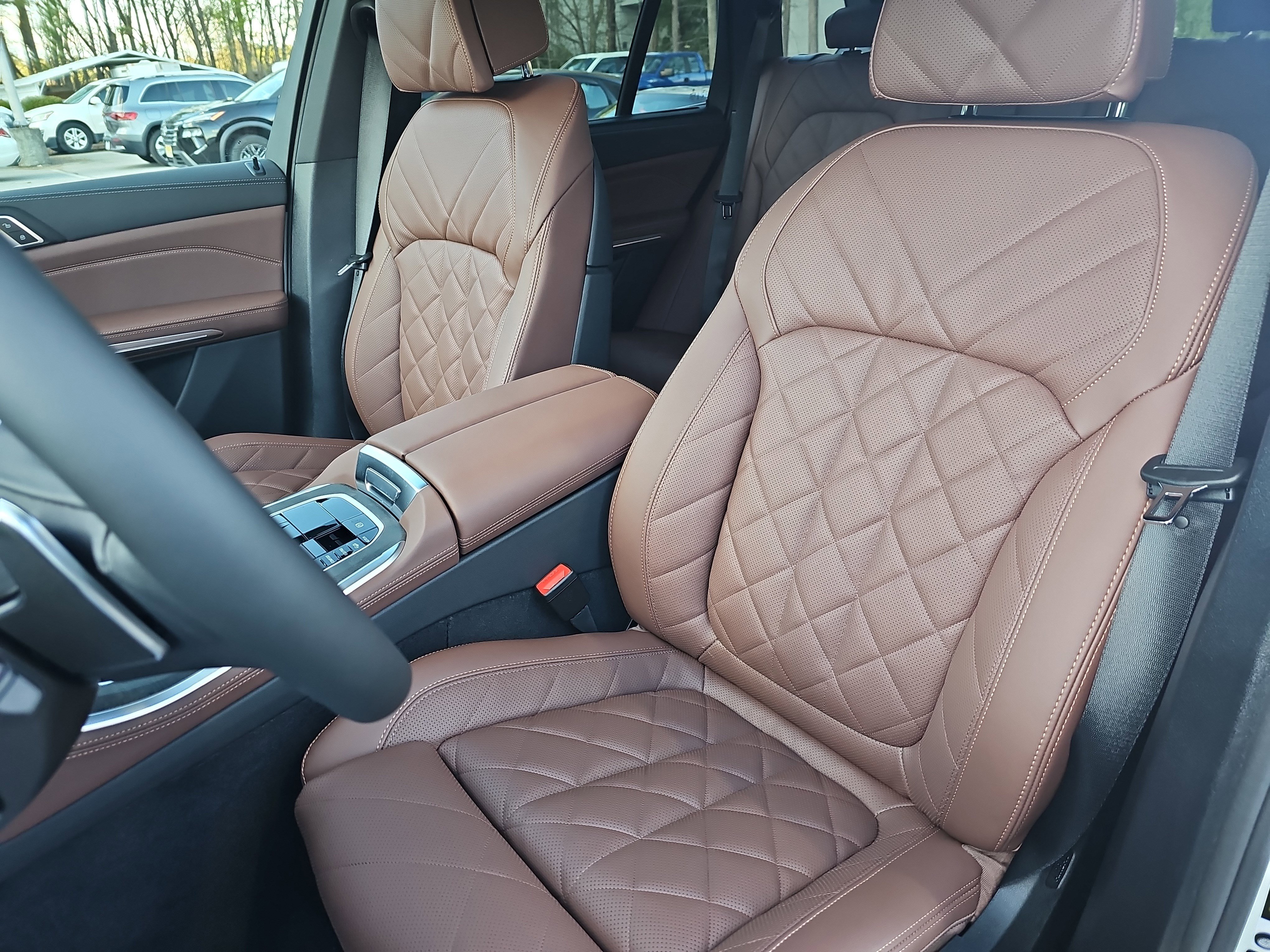 New 2026 BMW X5 xDrive40i w/ Climate Comfort Package AWD/4WD image 17