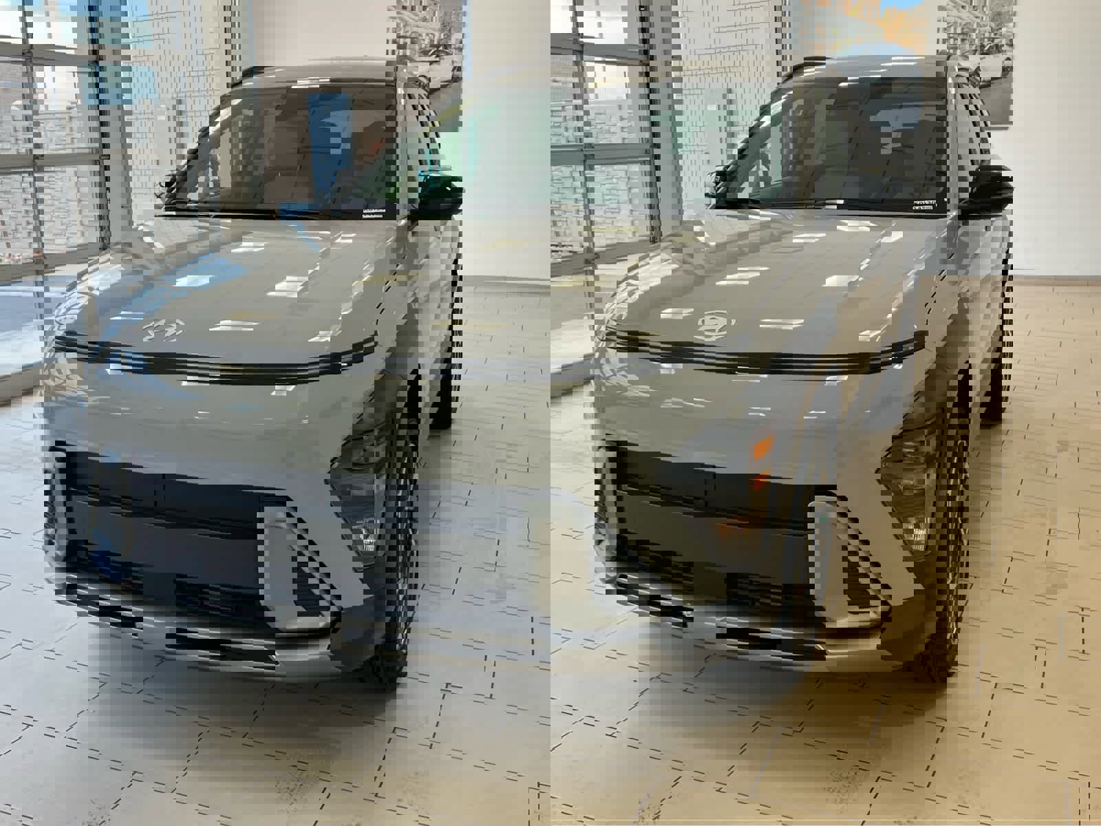 Used 2026 Hyundai Kona SEL Premium image 2