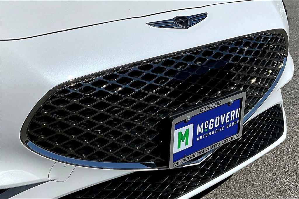 Used 2024 Genesis G70 2.5T image 31