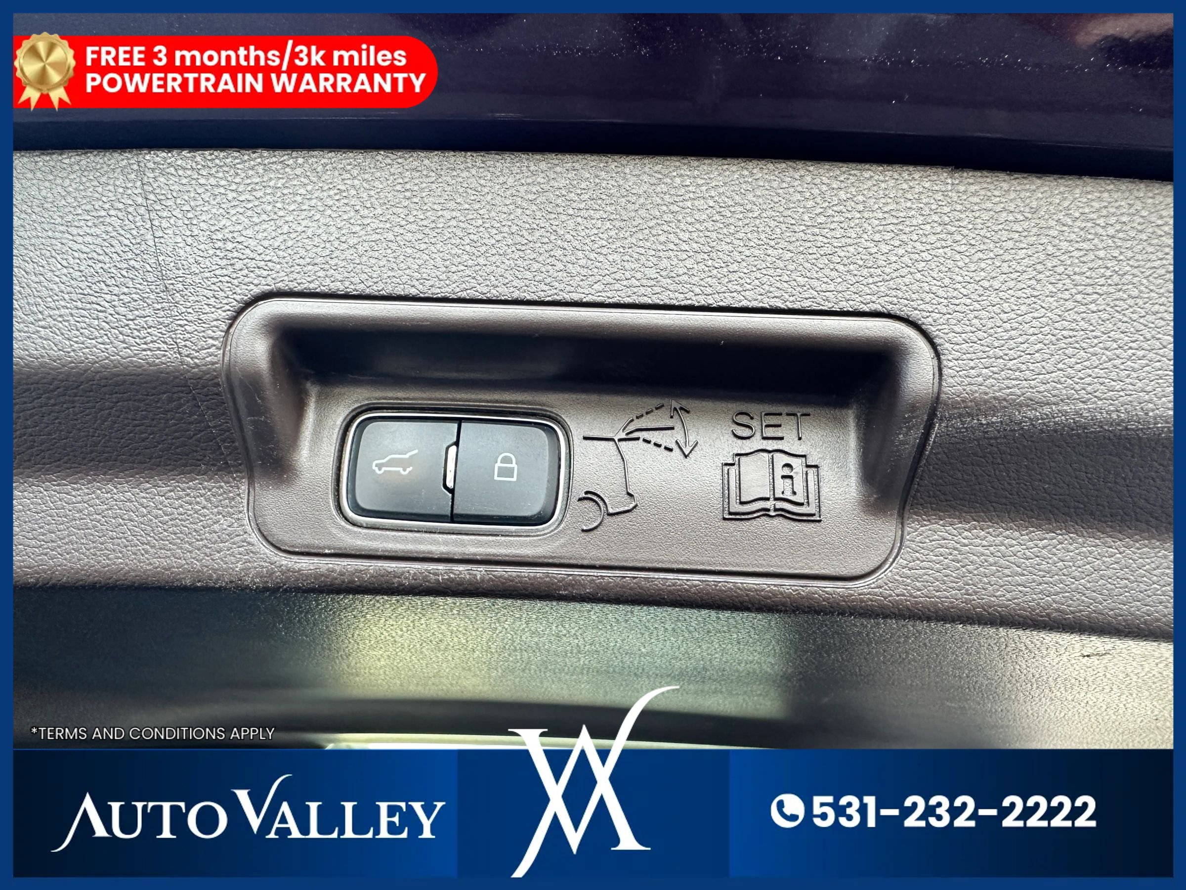 Used 2022 Ford Explorer King Ranch w/ Premium Technology Package image 59