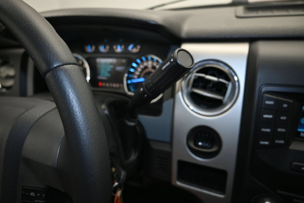 Used 2014 Ford F150 XLT w/ XLT Convenience Package RWD image 15