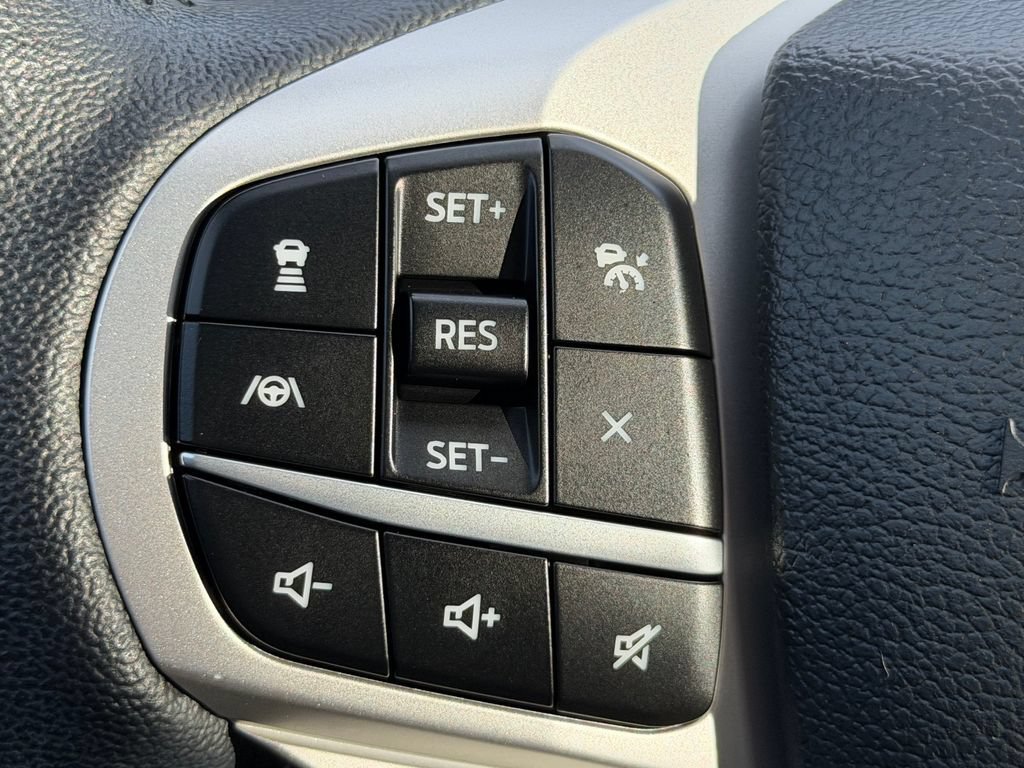 Used 2023 Ford Explorer XLT w/ Equipment Group 202A RWD image 28