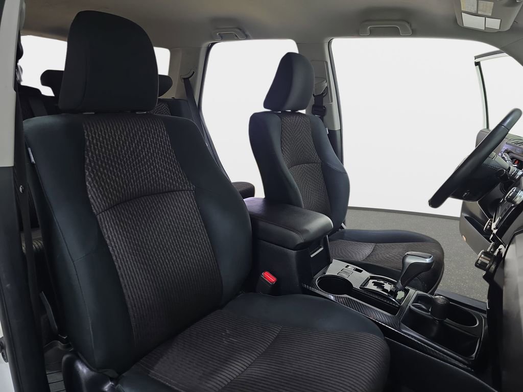 Used 2019 Toyota 4Runner TRD Off-Road AWD/4WD image 8