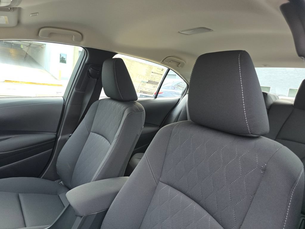 Used 2026 Toyota Corolla LE FWD image 23