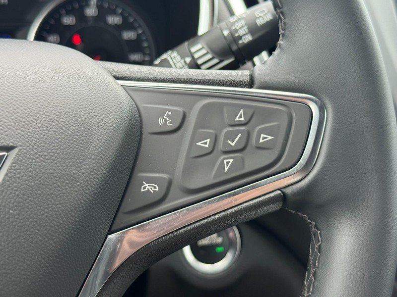 Used 2024 Chevrolet Equinox LT FWD image 17