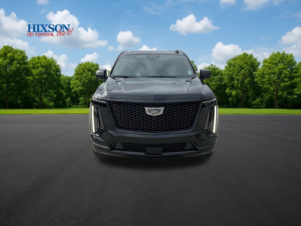 Used 2025 Cadillac Escalade Sport Platinum w/ LPO, ONYX Package image 2