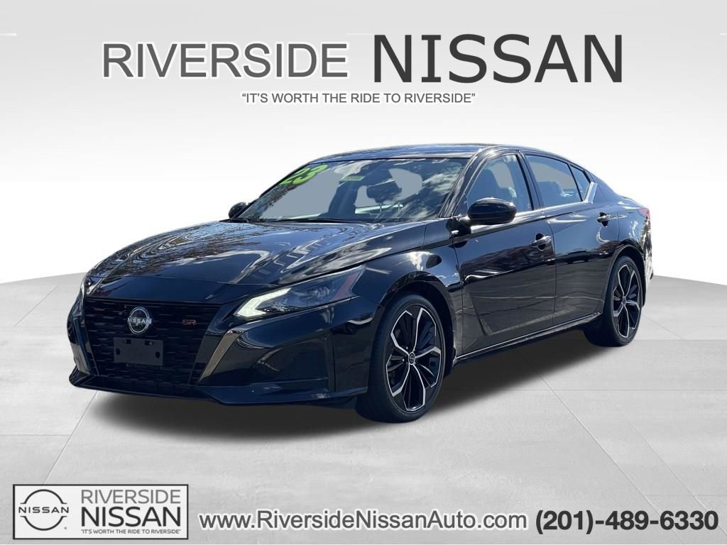 Certified 2023 Nissan Altima 2.5 SR AWD/4WD image 1