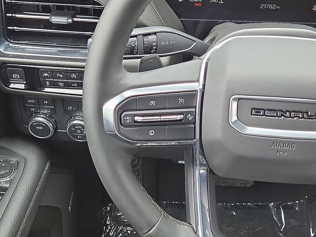 Used 2025 GMC Yukon Denali AWD/4WD image 20