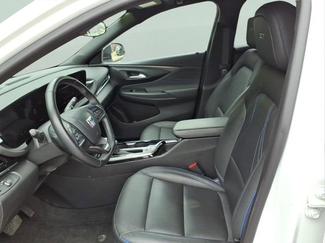 Used 2024 Buick Envista Sport Touring w/ Convenience I Package FWD image 9