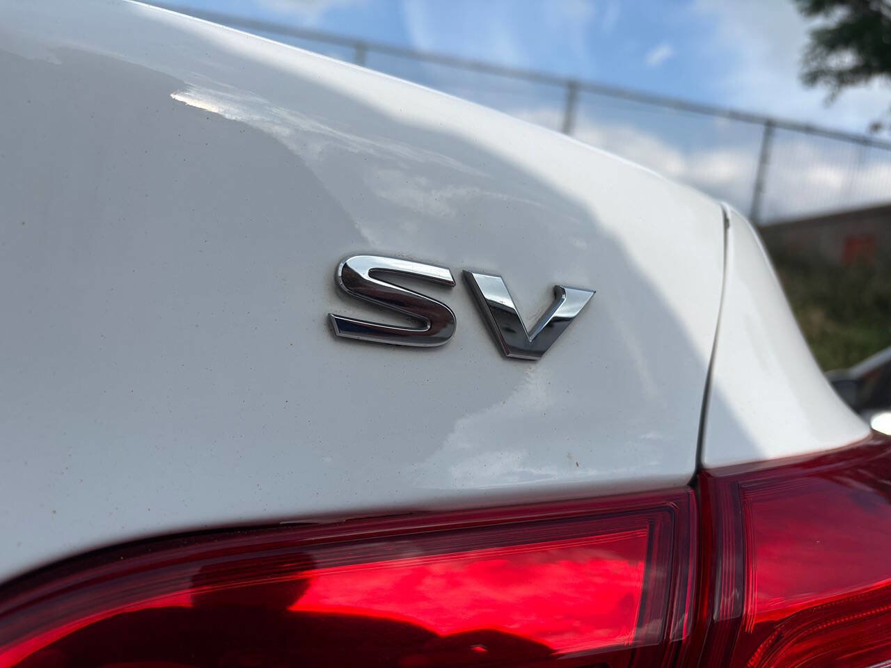 Used 2017 Nissan Sentra SV FWD image 12