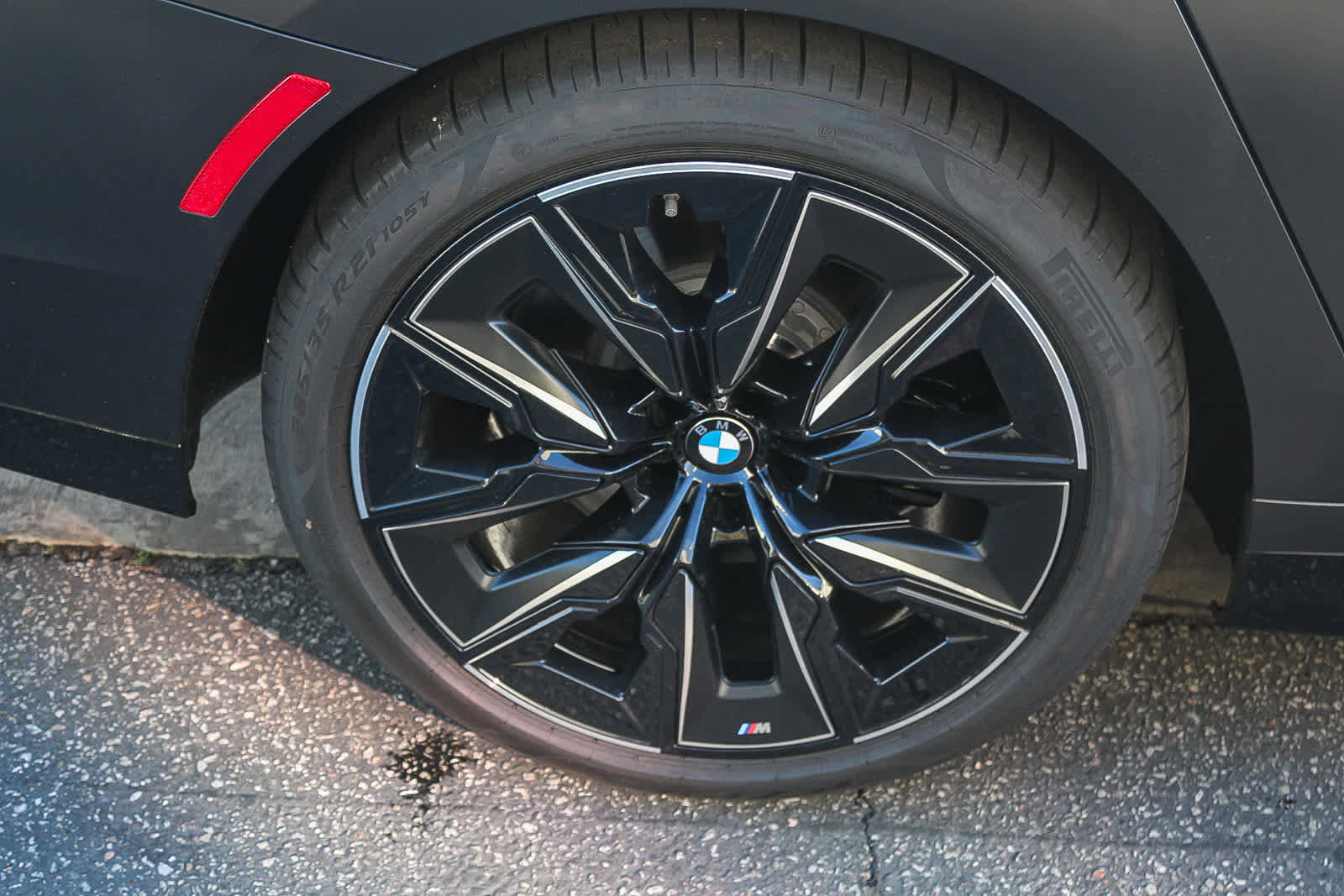 New 2026 BMW 740i image 8