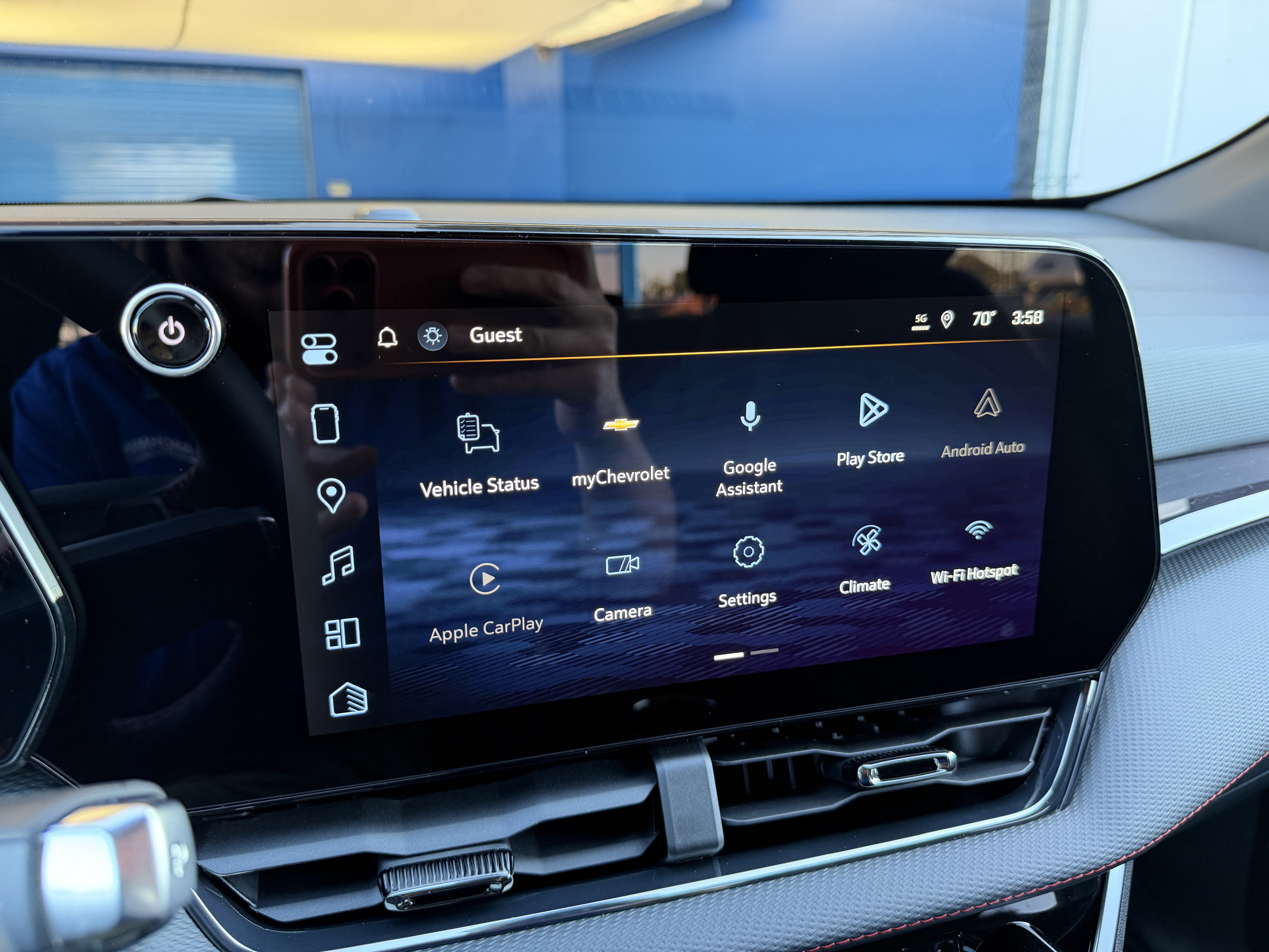 New 2027 Chevrolet Equinox RS w/ Safety and Technology Package FWD image 20