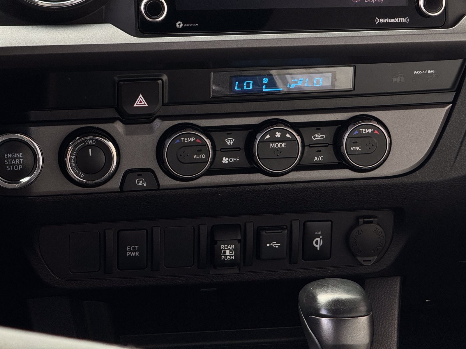 Used 2021 Toyota Tacoma TRD Sport AWD/4WD image 21