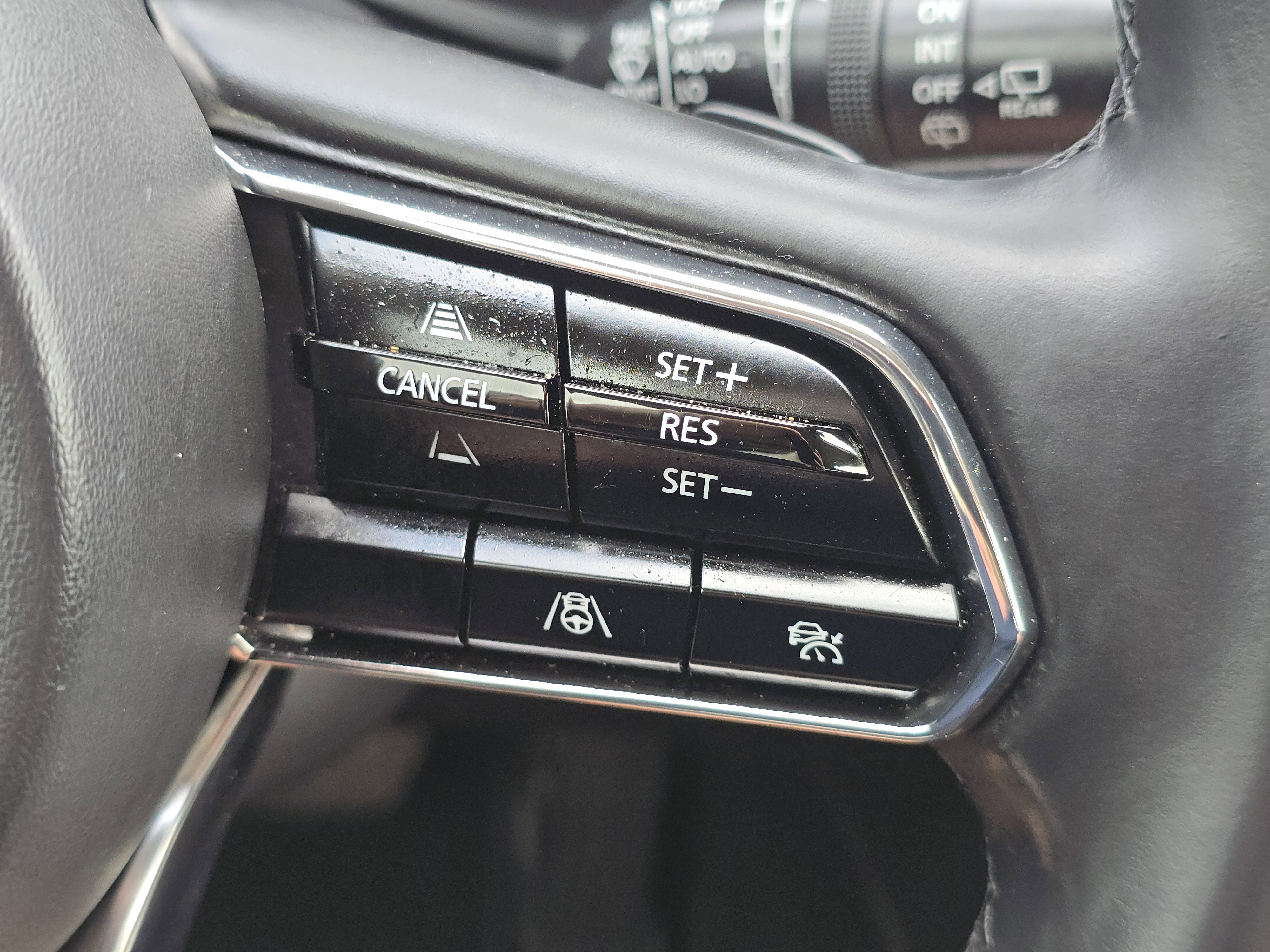 Used 2025 MAZDA CX-90 3.3 Turbo w/ Premium Sport Pkg image 16