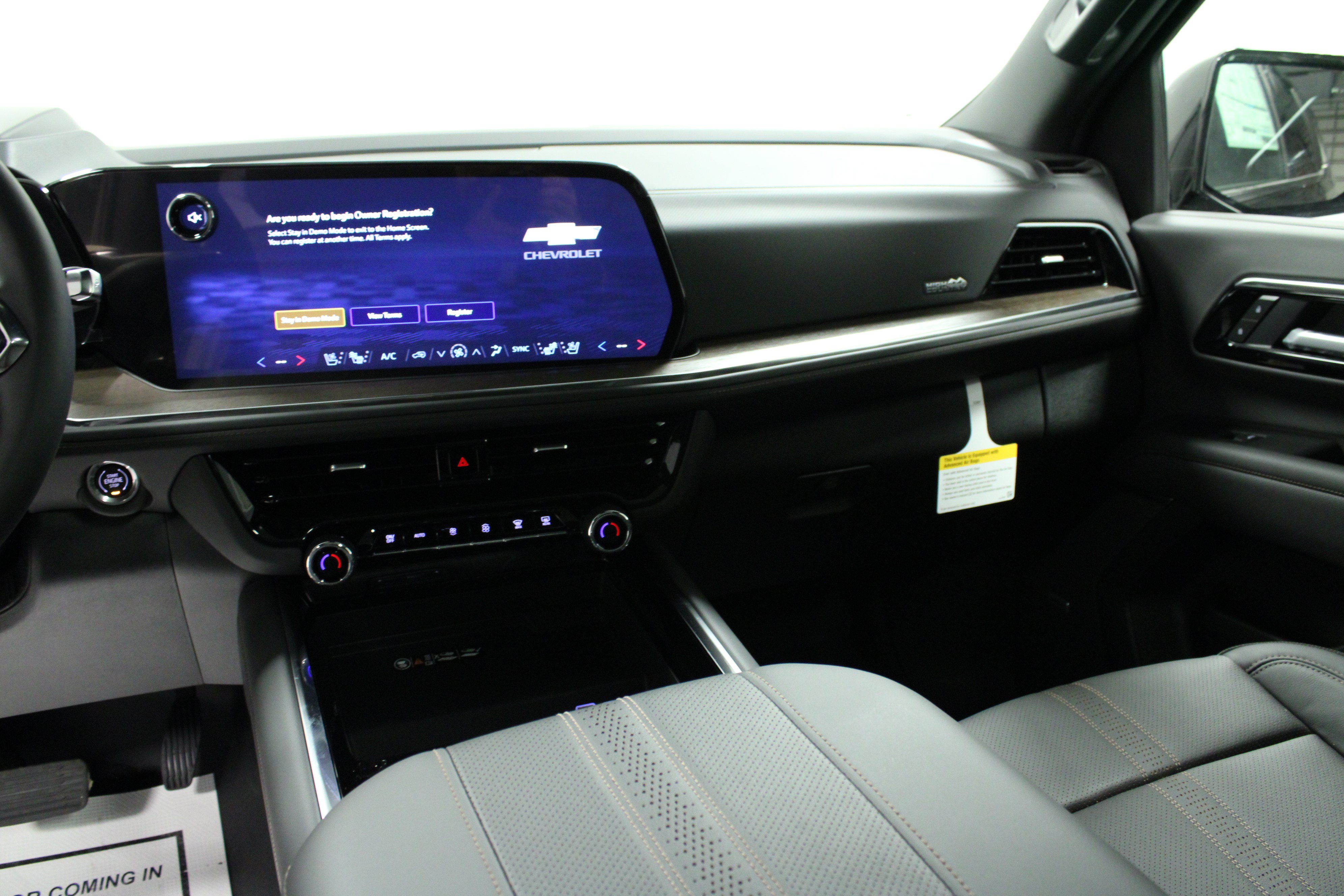 New 2026 Chevrolet Tahoe High Country AWD/4WD image 21