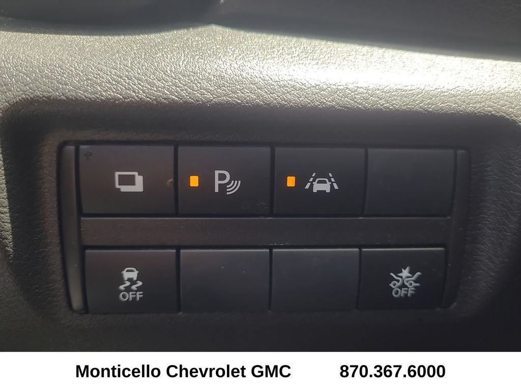 Used 2025 Nissan Versa S w/ Trunk Package FWD image 18