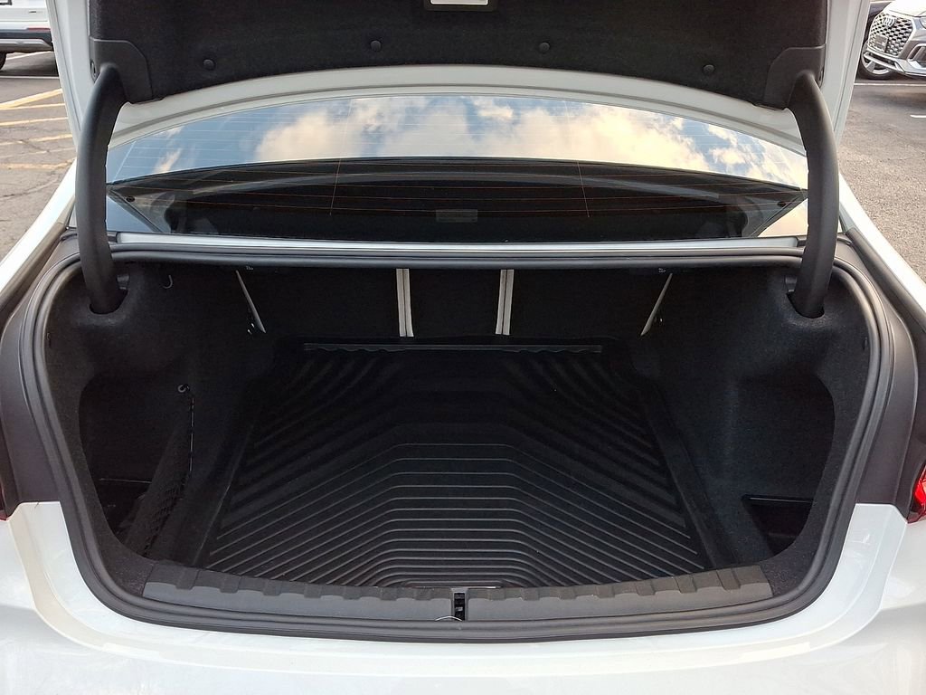 Used 2023 BMW M3 Competition w/ M Carbon Exterior Package image 28