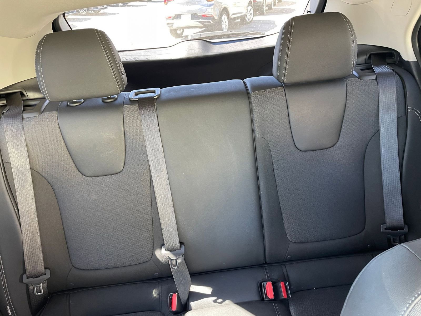 Used 2025 Buick Encore GX Preferred image 38