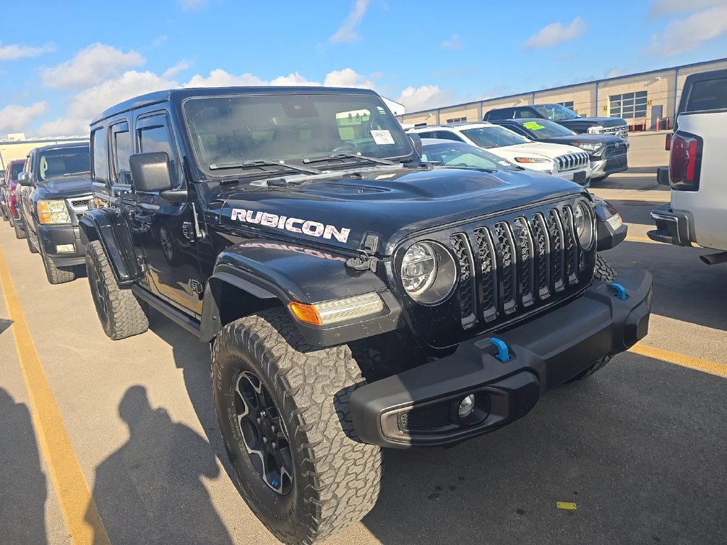 Used 2022 Jeep Wrangler Unlimited Rubicon 4xe w/ Cold Weather Group AWD/4WD image 3