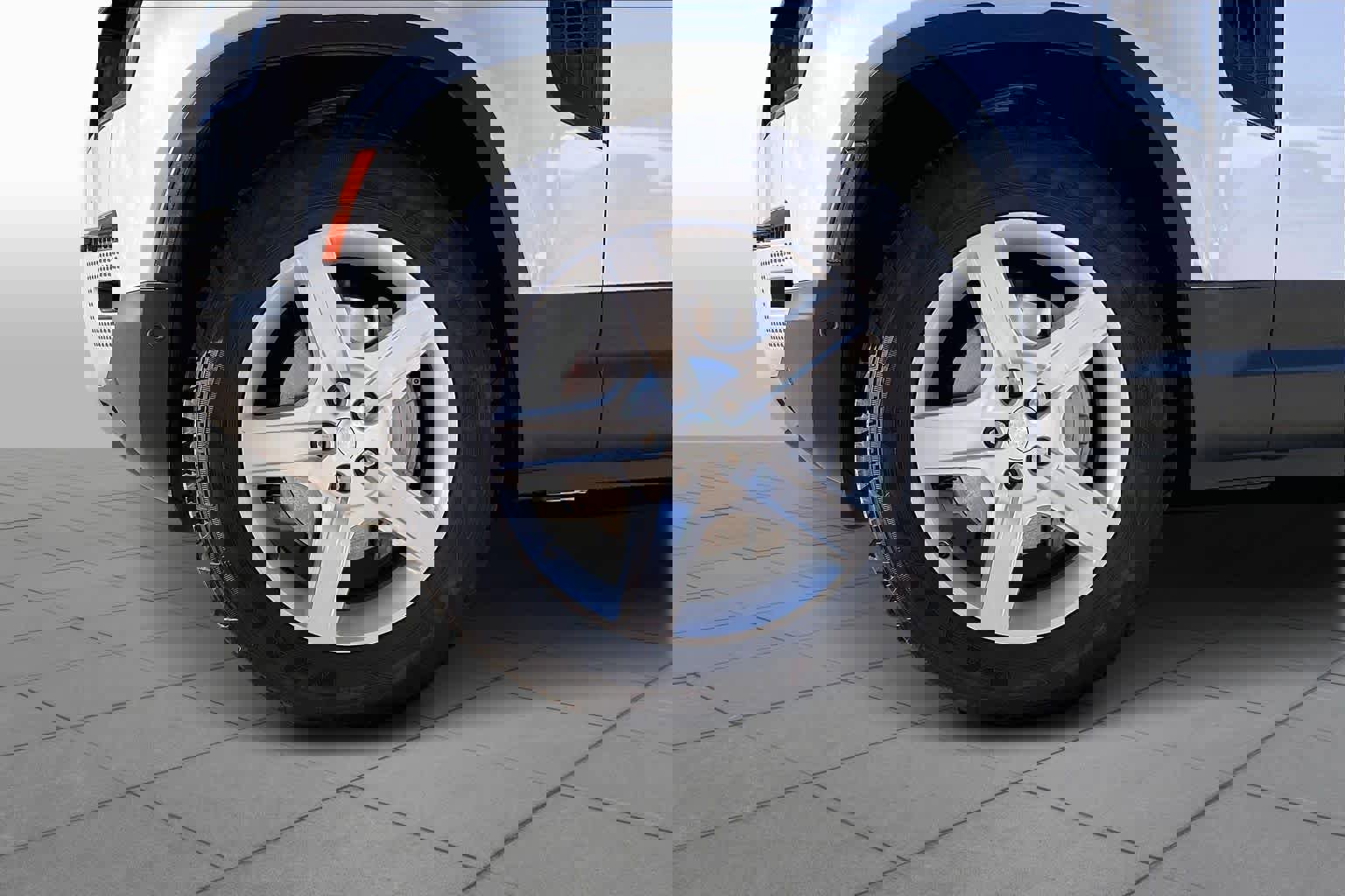 Used 2023 Land Rover Defender 110 SE image 8