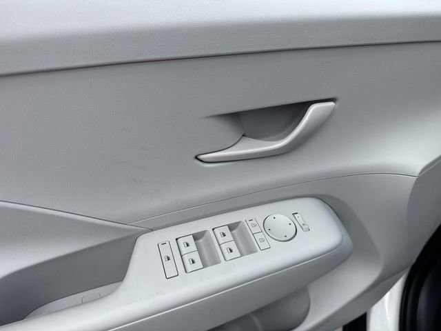 New 2026 Hyundai Kona SE FWD image 24