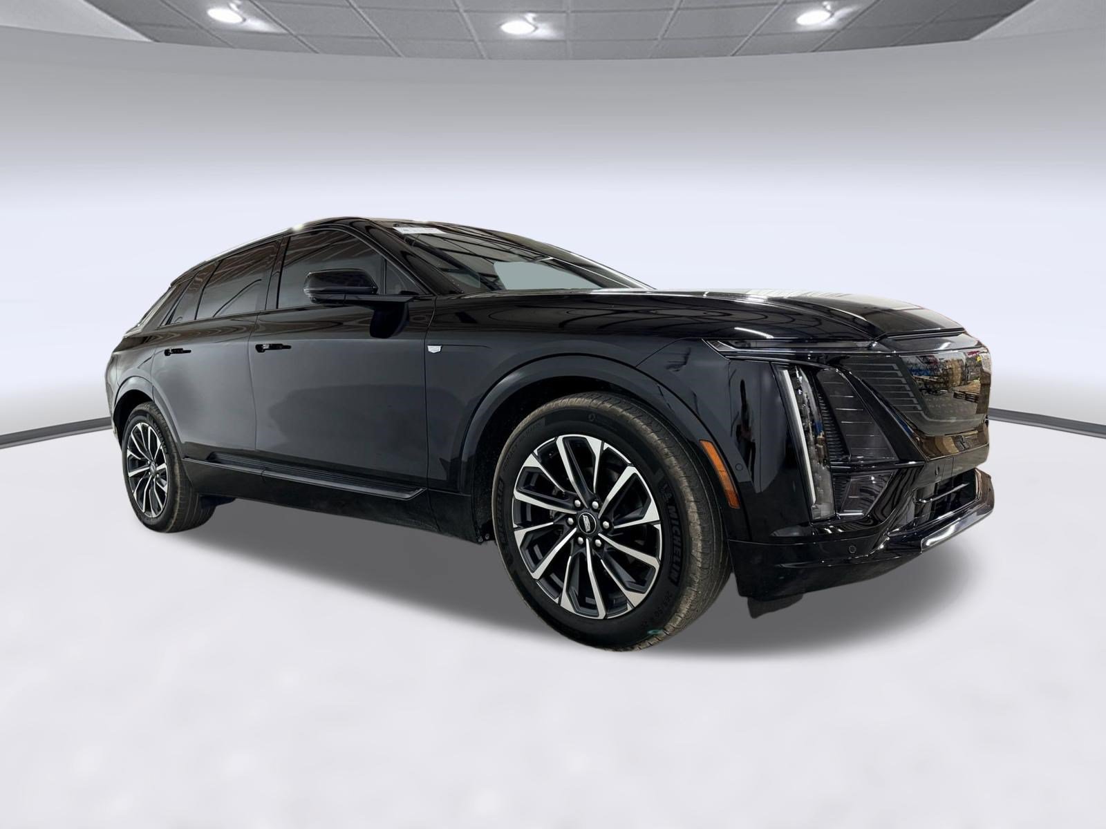 Certified 2025 Cadillac Lyriq Sport w/ LPO, Floor Liner Package RWD image 6