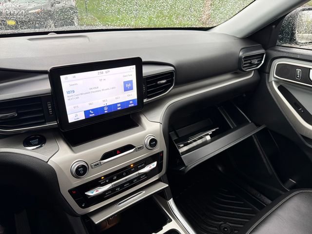 Certified 2022 Ford Explorer XLT w/ Equipment Group 202A AWD/4WD image 42