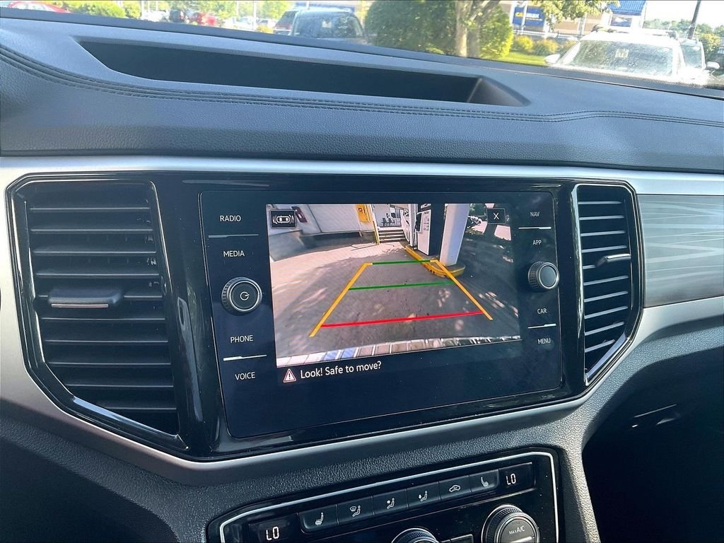Certified 2023 Volkswagen Atlas SEL AWD/4WD image 19